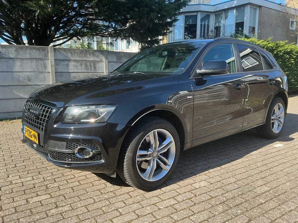2010 Audi Q5 3.2 FSI q. Pro Line Personenauto, Auto's, Automaat, Gebruikt, Zwart, 11 km/l