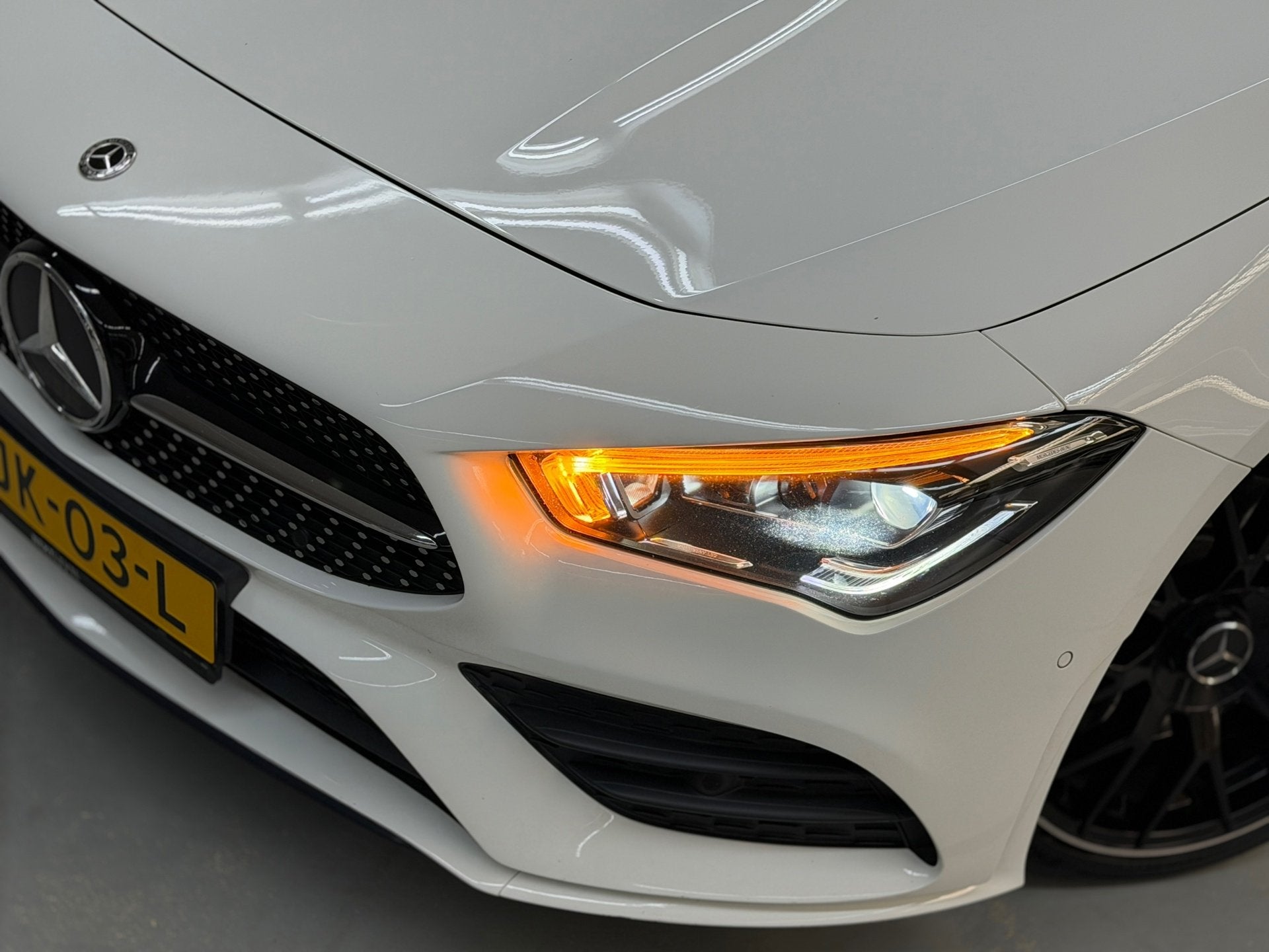 Mercedes-Benz CLA-klasse Shooting Brake 250 Premium AMG PANO, Auto's, Mercedes-Benz, CLA, Gebruikt, 4 cilinders, 14 km/l