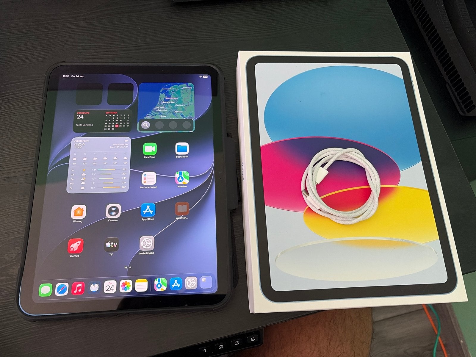 iPad (A16) Wi-Fi + Cellular 5G 128GB Blauw met Apple Care, Computers en Software, Zo goed als nieuw, 128 GB, Wi-Fi en Mobiel internet