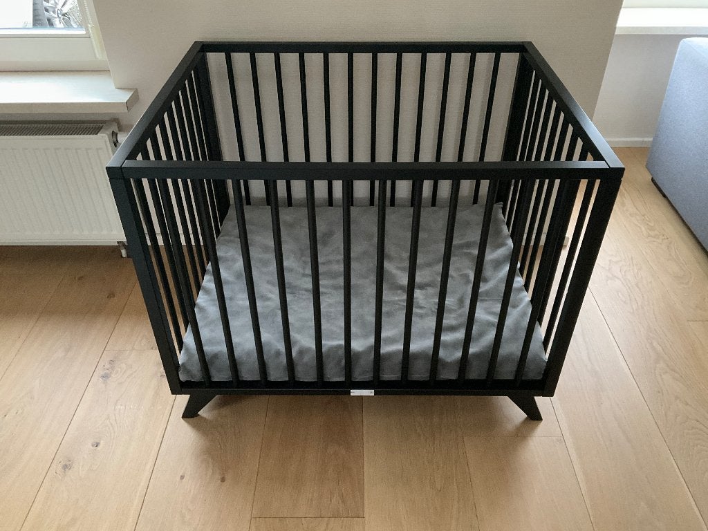 Bopita box zwart - incl. matras én verschillende hoezen, Kinderen en Baby's, Boxen, Ophalen, Zo goed als nieuw, Vierkant, In hoogte verstelbaar