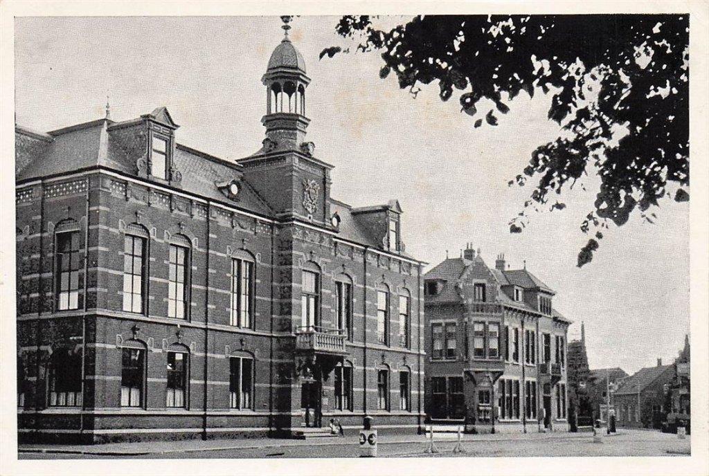 703-377-033 Gemeentehuis Deurne, Verzenden, Voor 1920, Noord-Brabant