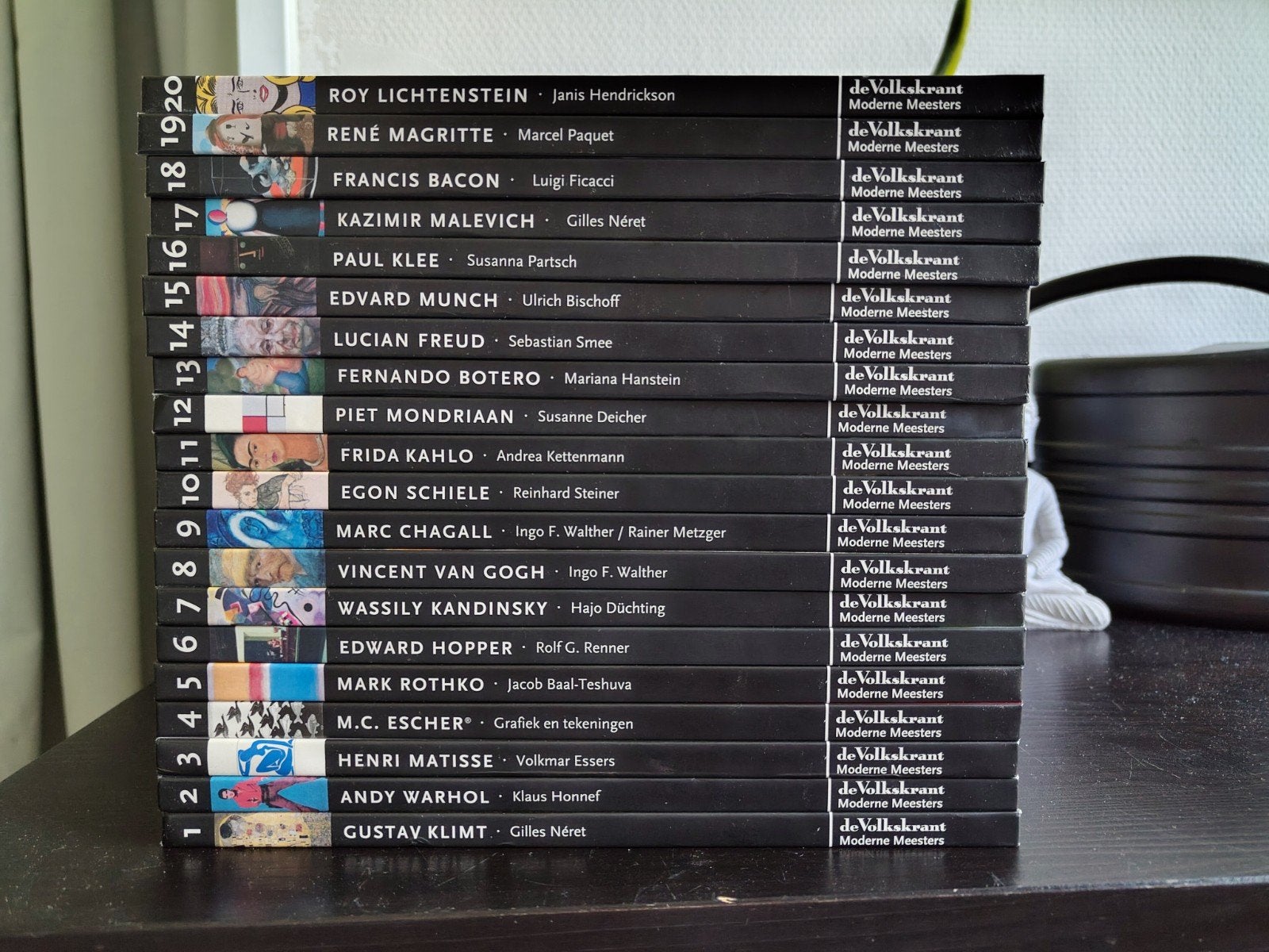 20-delige boekenserie Moderne Meesters van de Volkskrant, Ophalen, Zo goed als nieuw, Schilder- en Tekenkunst