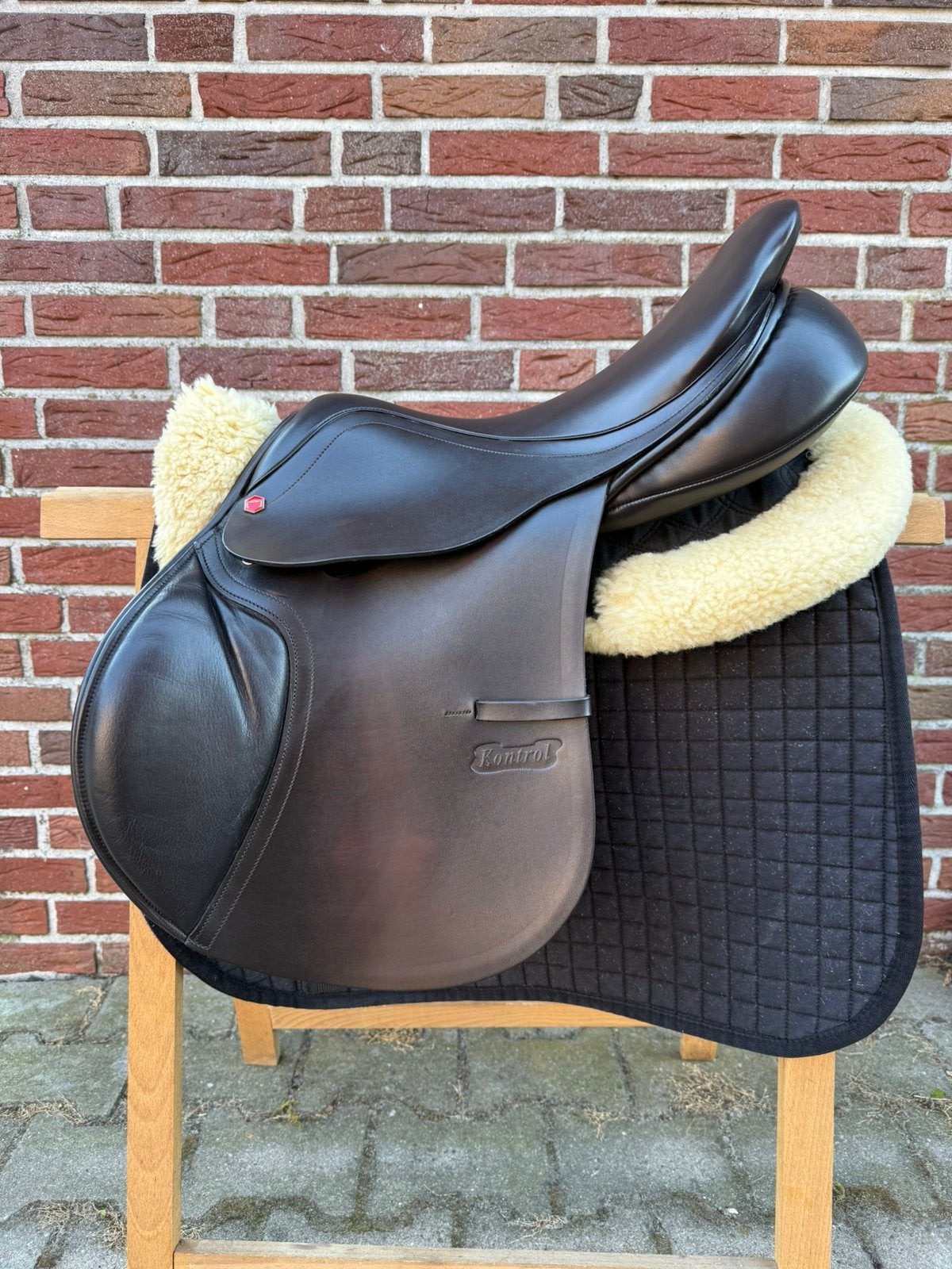 18” Albion Kontrol spring/eventingzadel M-W boom, Ophalen, Zo goed als nieuw, Springen