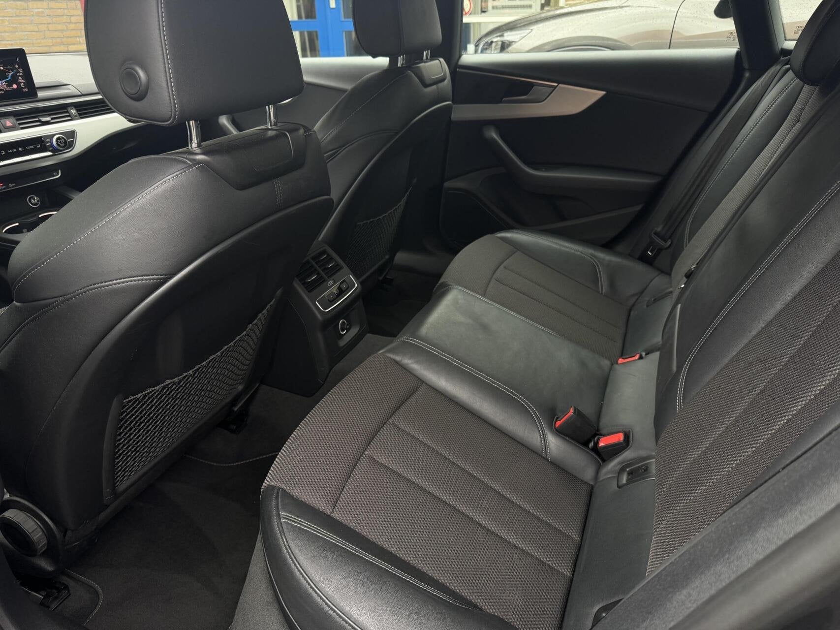 Foto 9 van Audi A5 Sportback 2.0 TFSI MHEV Sport S-line Edition