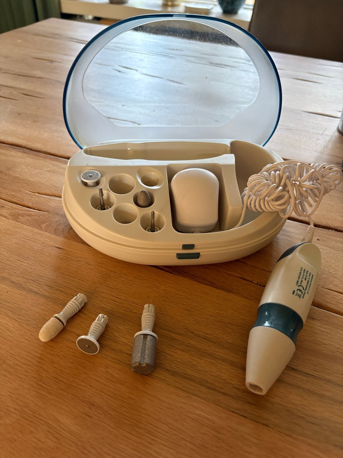 Manicure/Pedicure Set - Elektrisch - Compleet met Opbergdoos, Witgoed en Apparatuur, Persoonlijke-verzorgingsapparatuur, Ophalen
