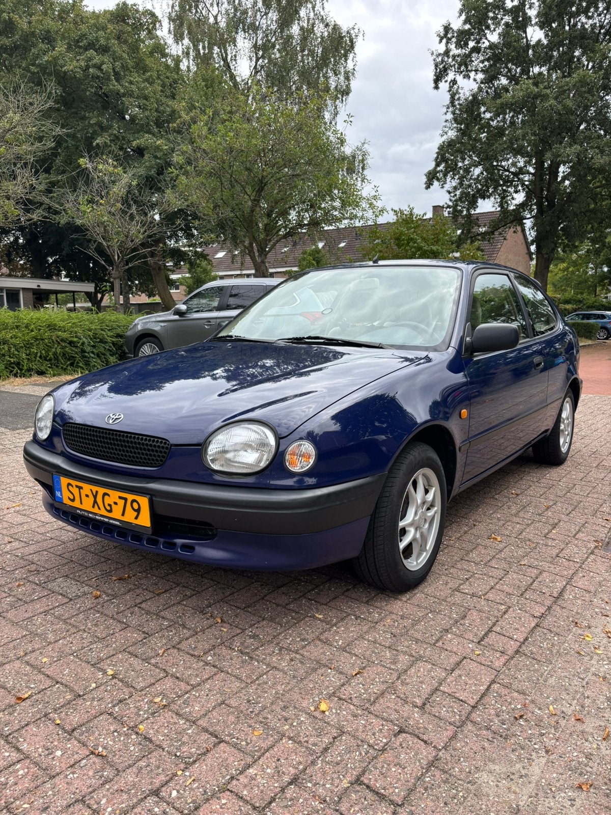 Toyota Corolla 1.3 HB 1998 Blauw, Auto's, Voorwielaandrijving, 4 cilinders, Blauw, Corolla
