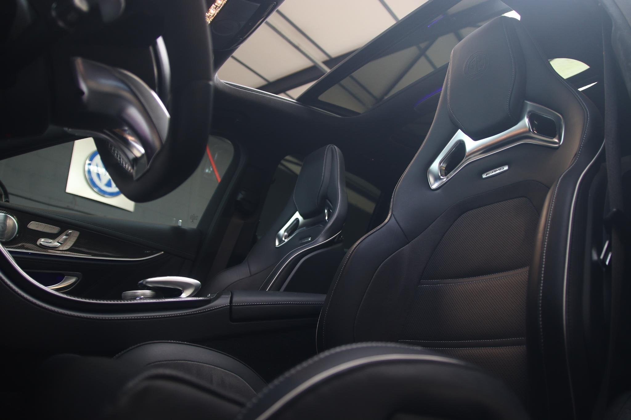Mercedes-Benz E-klasse AMG E63s CERAMIC-PANO-3D BURMESTER-ME, Auto's, Mercedes-Benz, Automaat, Dealer onderhouden, Stof, Gebruikt