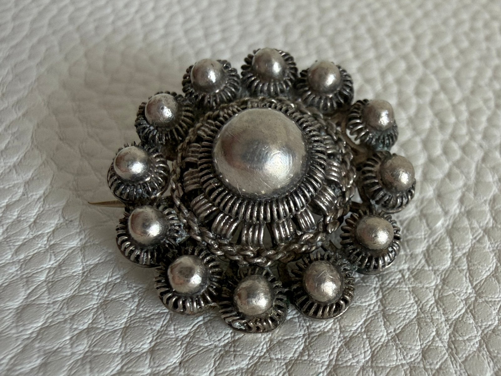 H262/Zilveren Vintage  Zeeuwse Knoop Broche, Gebruikt, Verzenden, Minder dan 4 cm, X