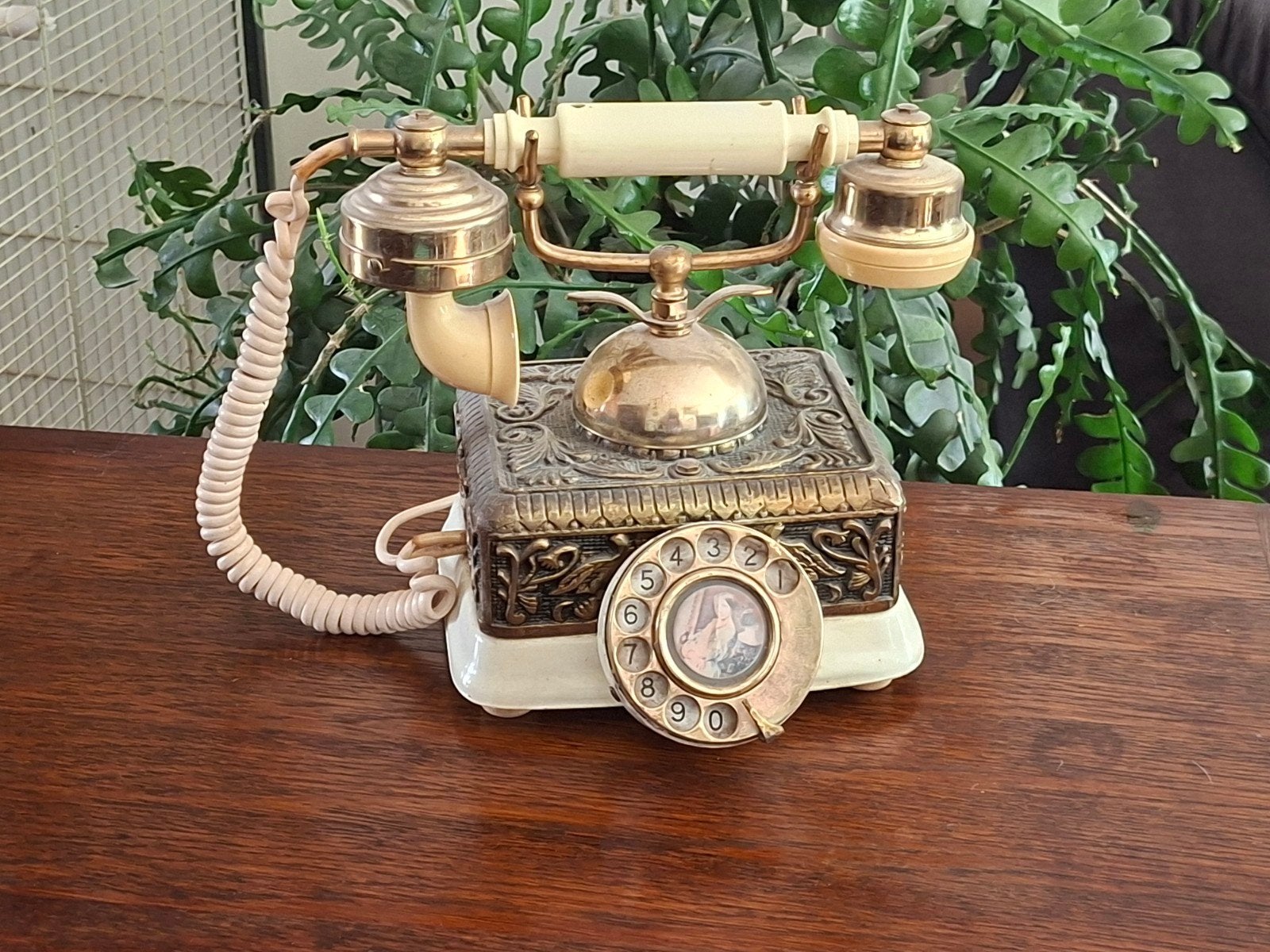 Vintage decoratieve telefoon met draaischijf, Ophalen
