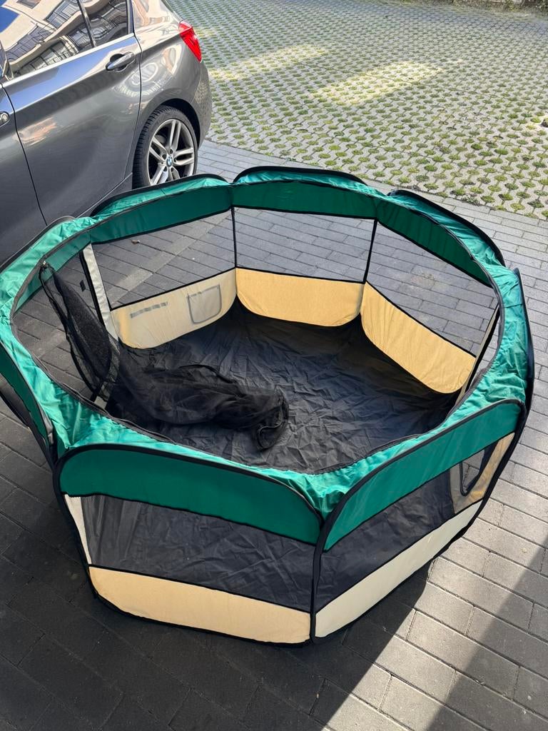Honden ren / bench / tent, Dieren en Toebehoren, Hondenbenches, Ophalen, Zo goed als nieuw