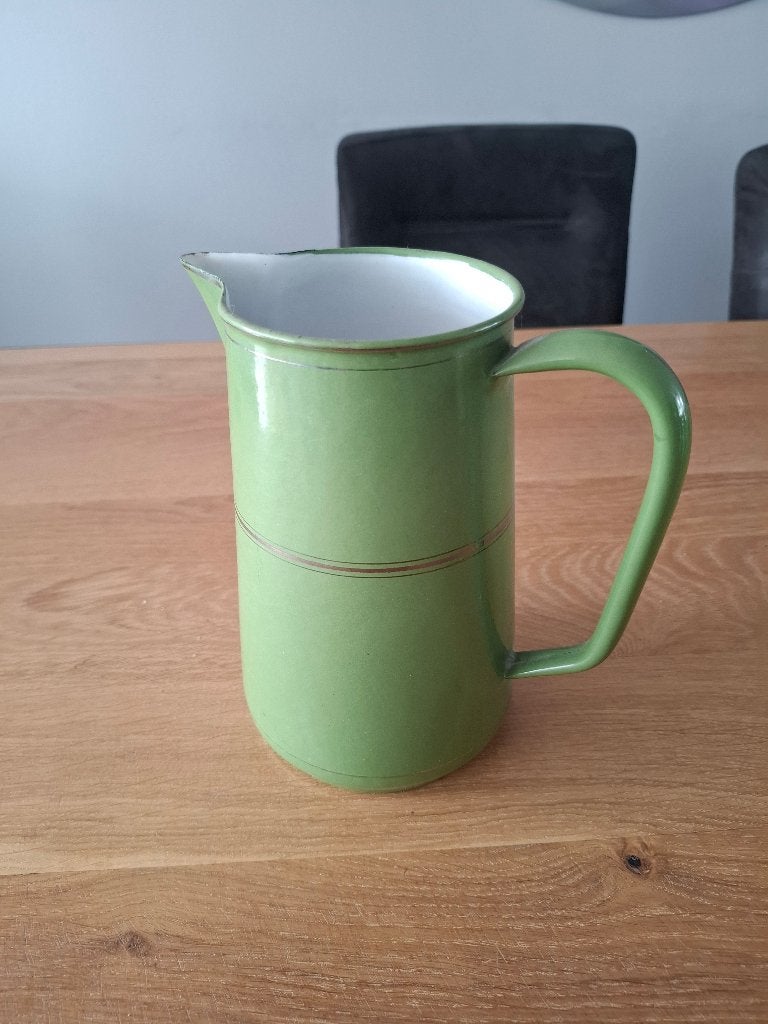 Vintage groen emaille schenkkan, Ophalen
