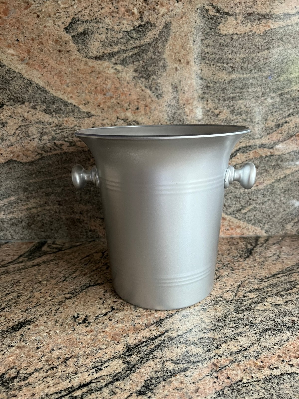 Nooit gebruikt, deze Champagne/ wijncooler Zilver plastic, Ophalen of Verzenden, Nieuw