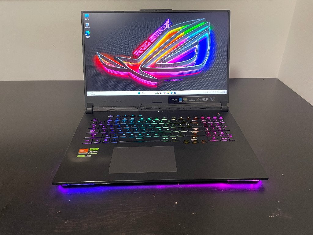 Asus Rog Strix G733PZ AMD Ryzen 9 7945HX, Ophalen, Met videokaart, Asus, Qwerty
