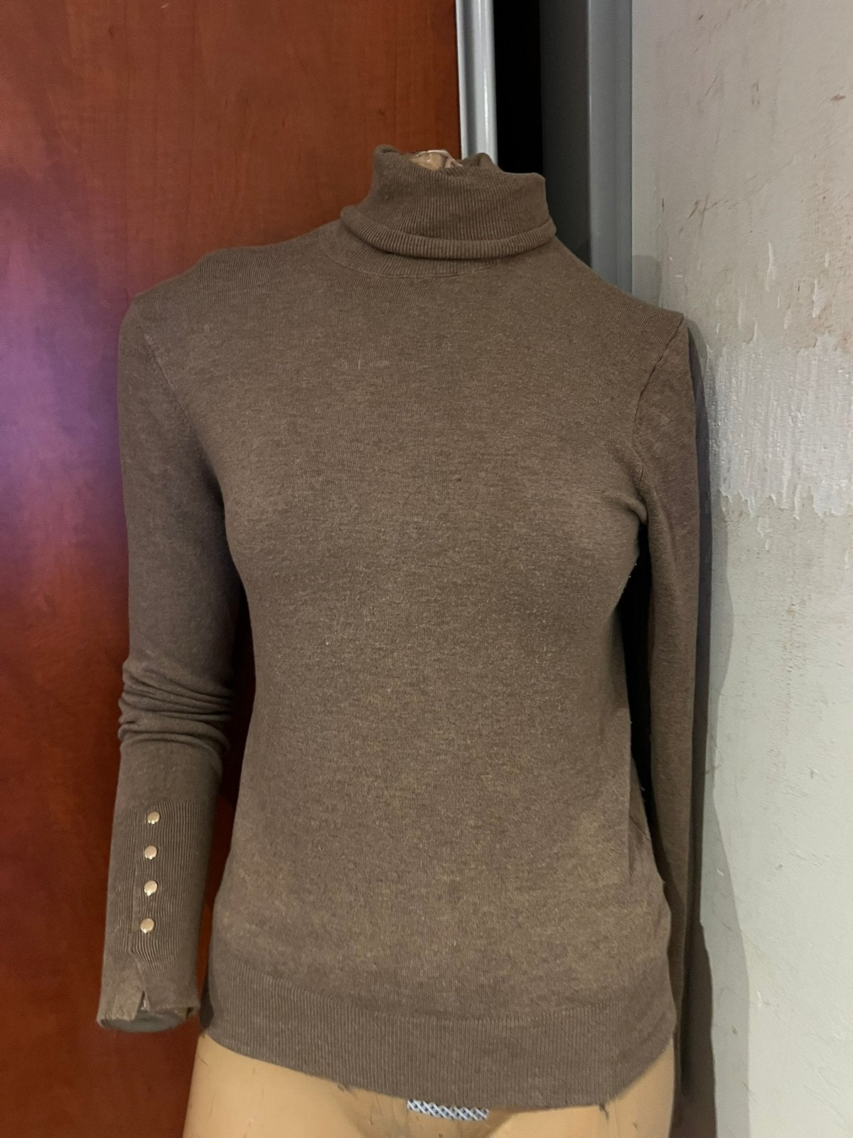 ZARA trui met mooie knopen M zgan, Maat 38/40 (M), Bruin, Zara, Ophalen of Verzenden