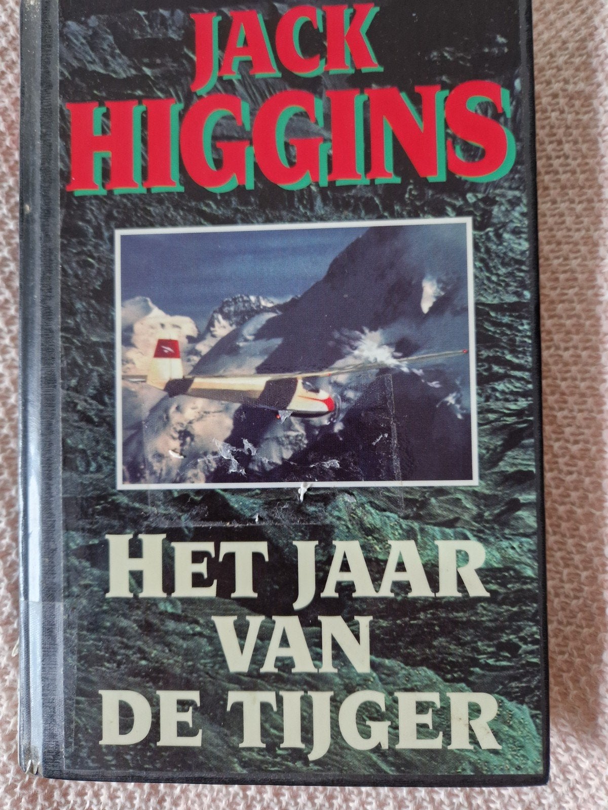 Jack Higgins - Het jaar van de tijger, Ophalen of Verzenden, Zo goed als nieuw, Jack Higgins