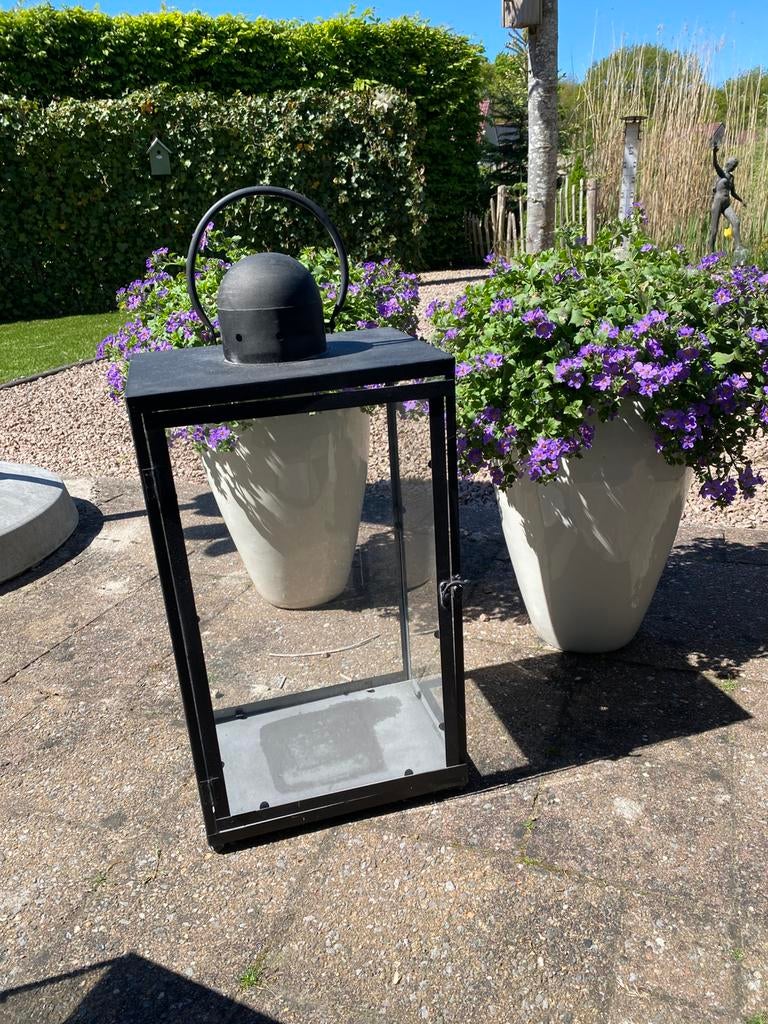Diverse metal/glas lantaarns, Huis en Inrichting, Woonaccessoires | Kandelaars en Kaarsen, Ophalen, 25 tot 50 cm, Zwart, Zo goed als nieuw