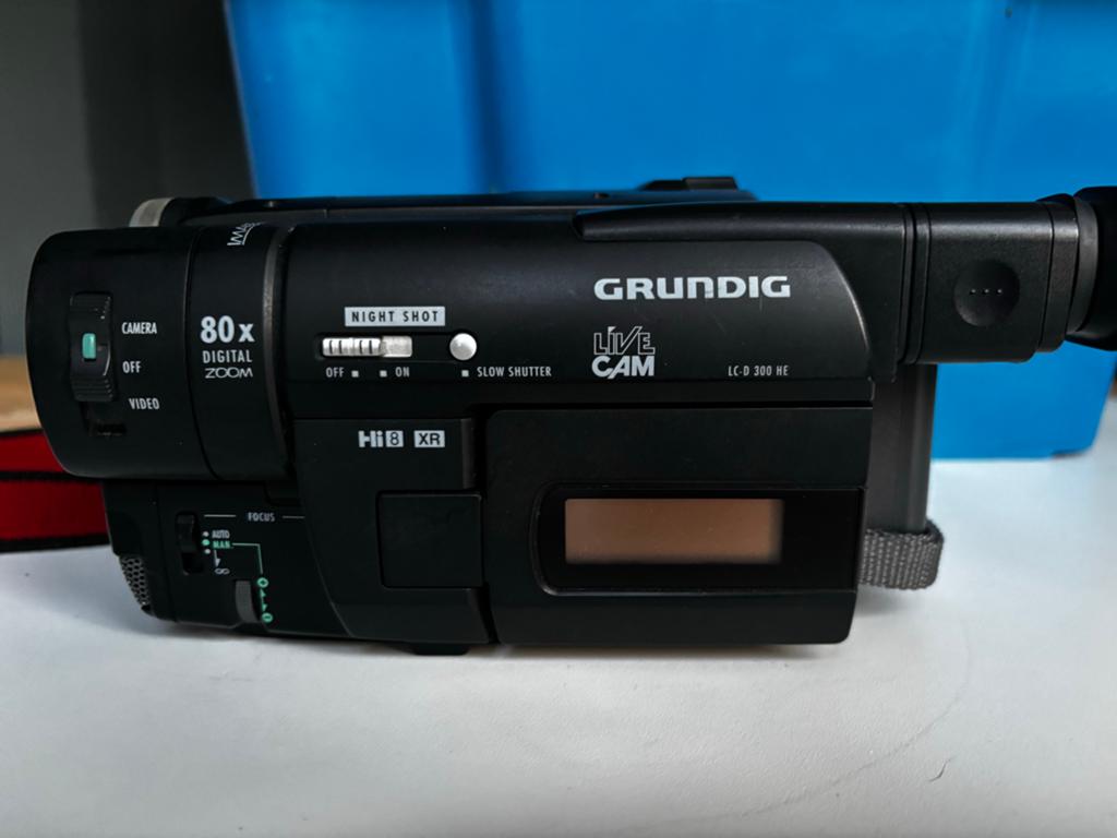 Grundig Live Cam LC-D 300 HE Hi8 XR Video Camera Recorder, Ophalen of Verzenden, Hi 8, Camera