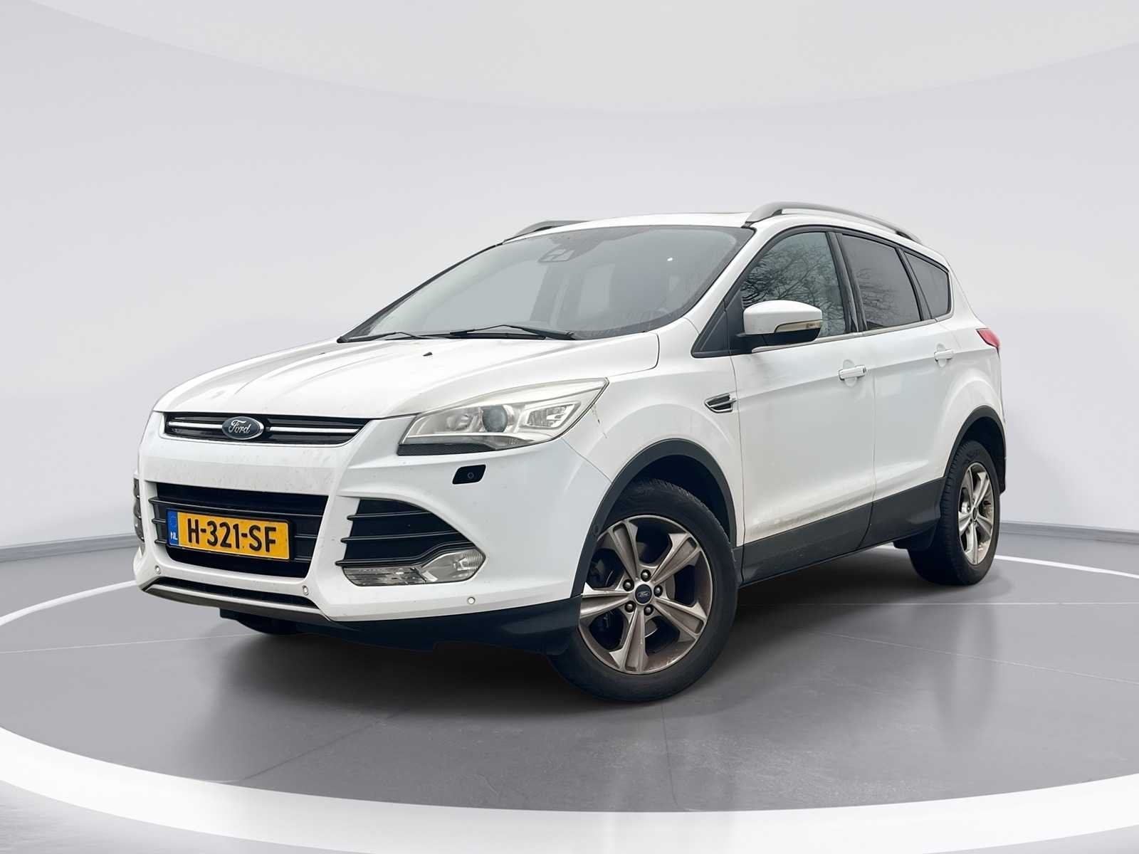 Ford Kuga 1.6 Titanium 2013 | H-321-SF, 15 km/l, Gebruikt, 4 cilinders, Wit