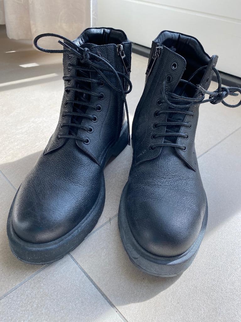 Hugo Boss leren Herenboots. Mt43. Zo goed als nieuw, Kleding | Heren, Schoenen, BOSS, Zwart, Boots, Ophalen of Verzenden