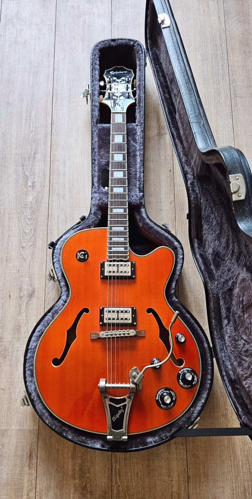 Epiphone Emperor Swingster - Sunrise Orange met Bigsby, Ophalen of Verzenden, Zo goed als nieuw, Hollow body, Epiphone