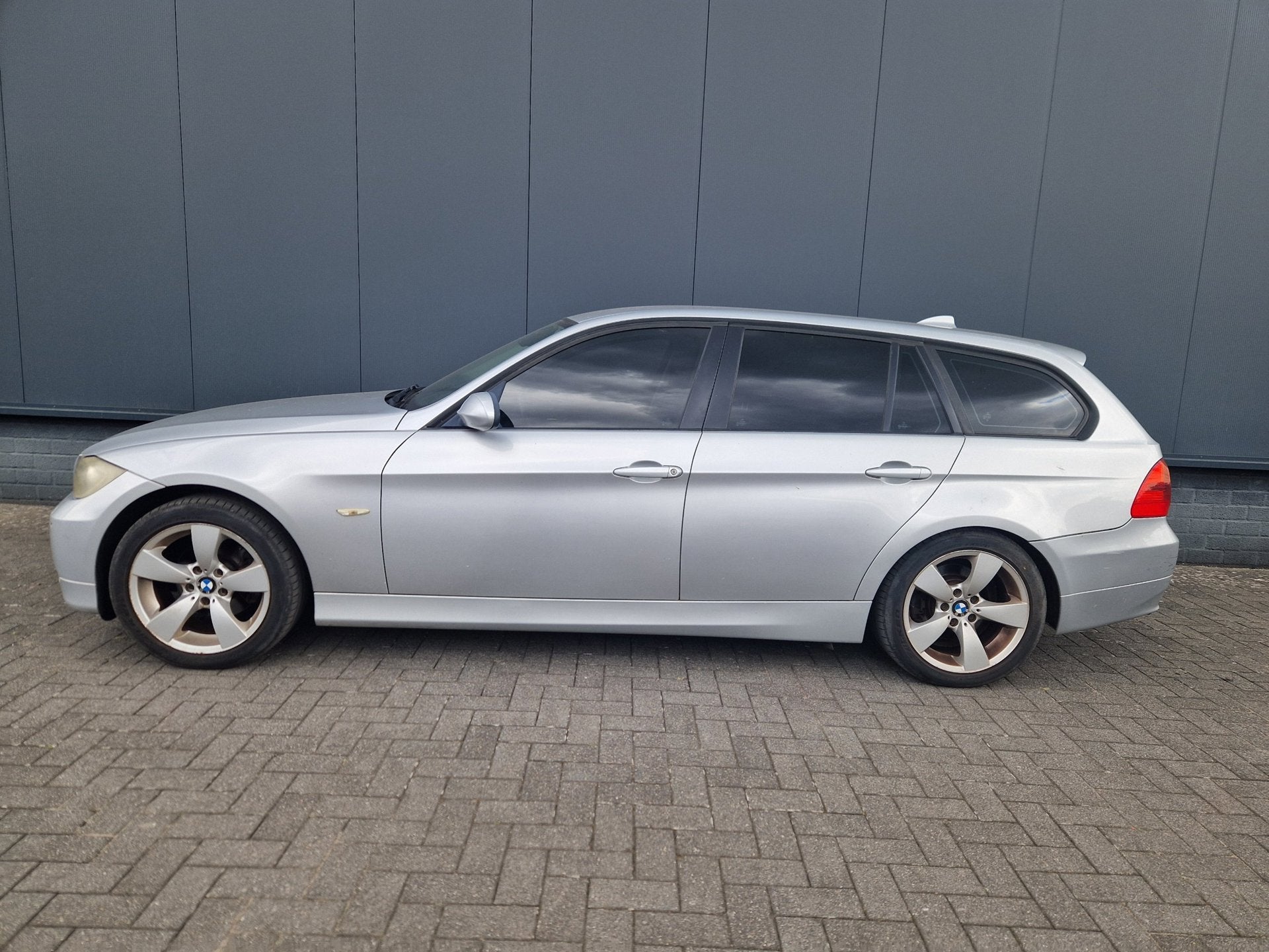 BMW 3-serie Touring 320i Business Line, Auto's, 13 km/l, Achterwielaandrijving, 4 cilinders, 150 pk