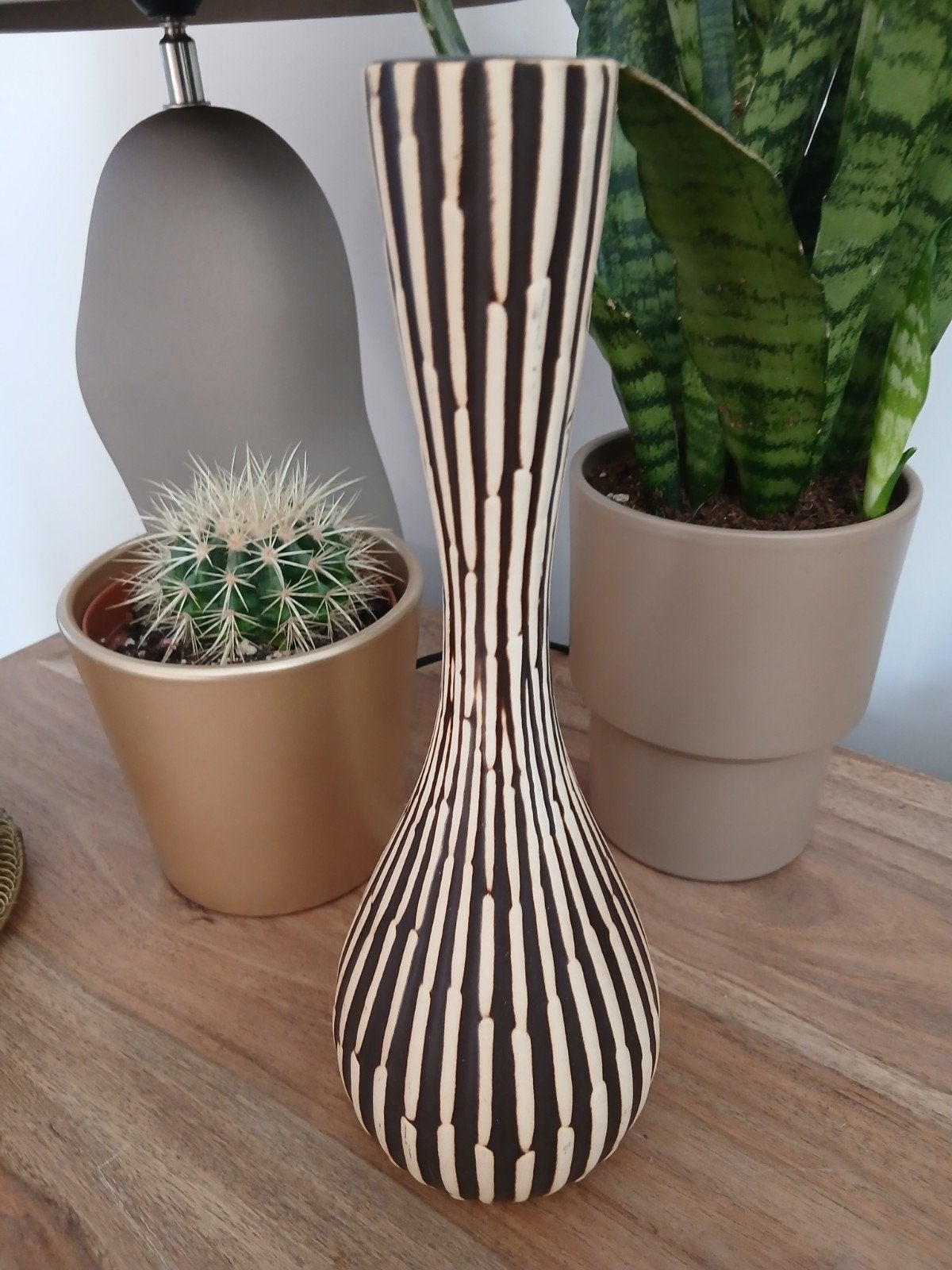 Vaas nostalgie vaasje jaren 60, Ophalen, Beige, Zo goed als nieuw, Geschikt voor droogbloemen