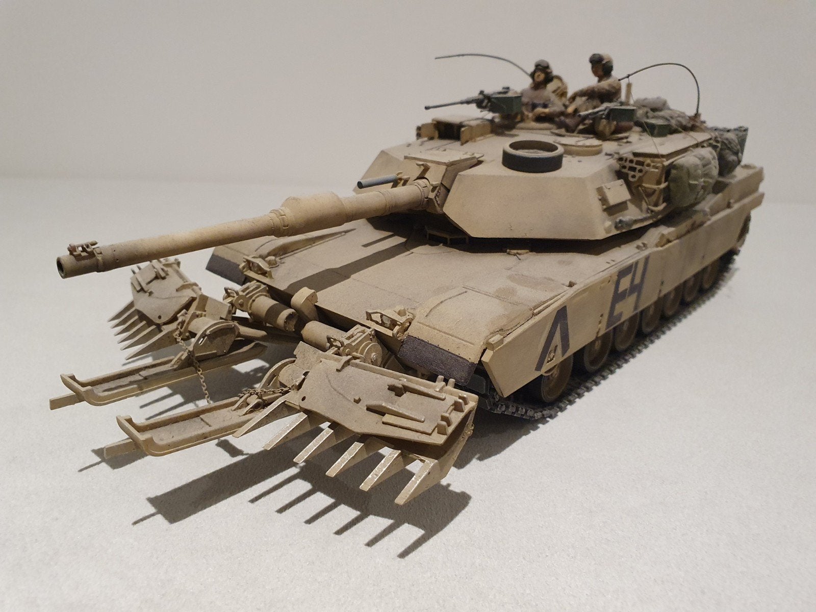 Abrams Tank US army gebouwd model schaal 1:35, Gebruikt, Tank, 1:32 tot 1:50, Ophalen