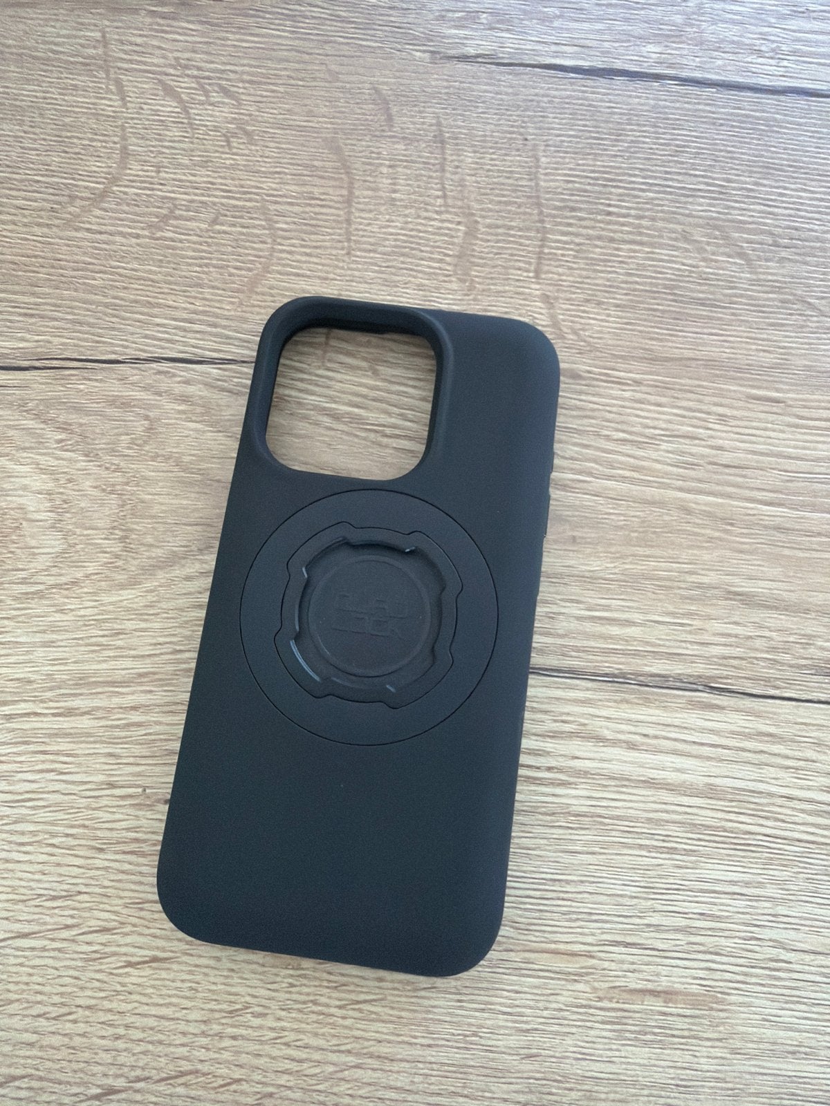 Quad Lock Hoesje voor iPhone 15 Pro - Zwart, Zwart, Quad Lock, Hoesje of Tasje, Zo goed als nieuw
