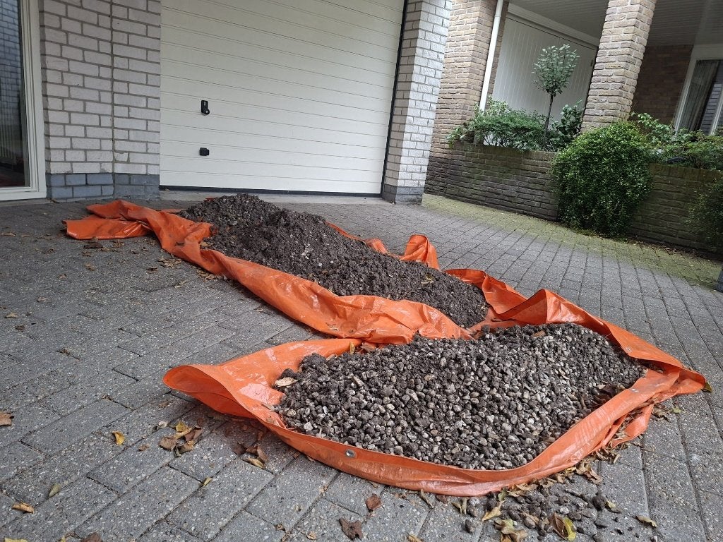 Gratis afhalen grond gemengd met grind, Ophalen, Gebruikt, Overige materialen, Grind