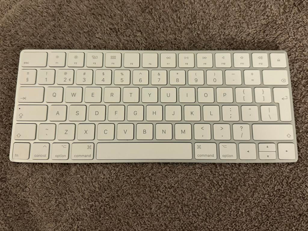 Apple magic keyboard 2e generatie, Computers en Software, Toetsenborden, Gebruikt, Qwerty, Draadloos, Ophalen of Verzenden