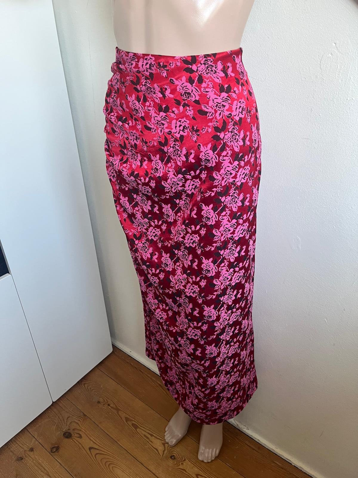 Reserved lange rok NIEUW!! maat 42/44 rood roze print, Kleding | Dames, Maat 42/44 (L), Nieuw, Ophalen of Verzenden, Rood