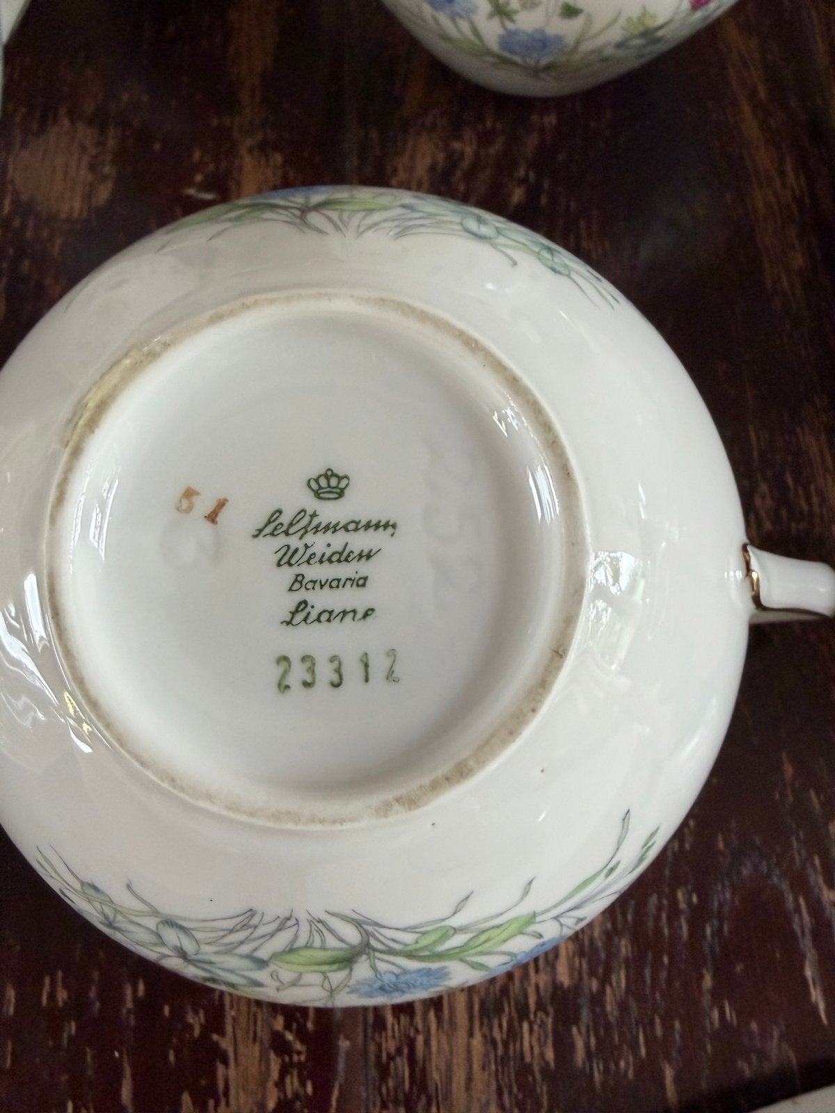 Uitgebreid Bavaria theeservies met bloemen en vlinders, Ophalen