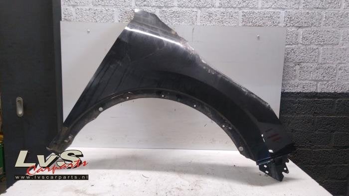 Scherm rechts-voor van een Nissan Qashqai (Z11), Gebruikt, -, -, Ophalen of Verzenden