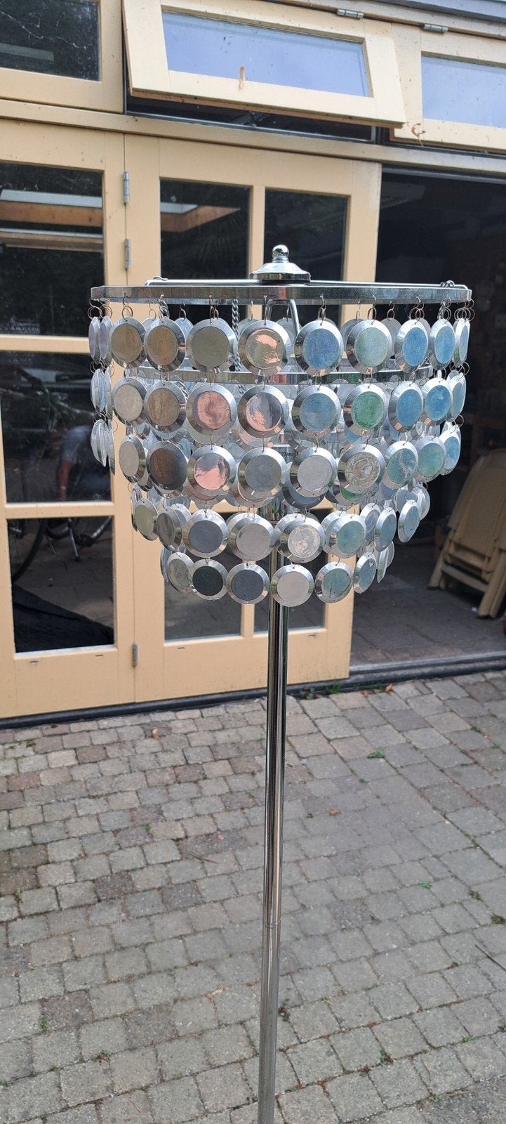 Moderne vloerlamp met spiegelende schijfjes, Ophalen, Gebruikt, E27 (groot), Modern, Glamour