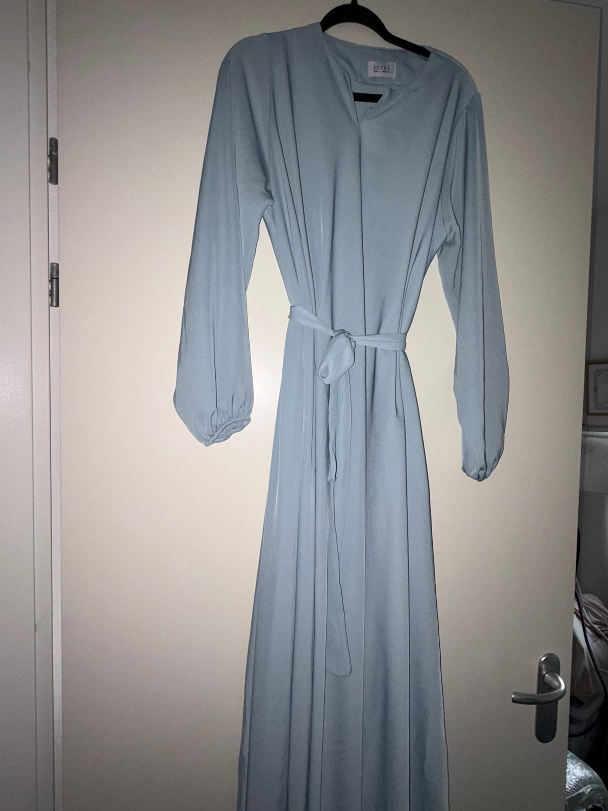 Lichtblauw abaya A lijn Aneeqah Sotra, Blauw, Maat 46/48 (XL) of groter, Ophalen of Verzenden, Zo goed als nieuw