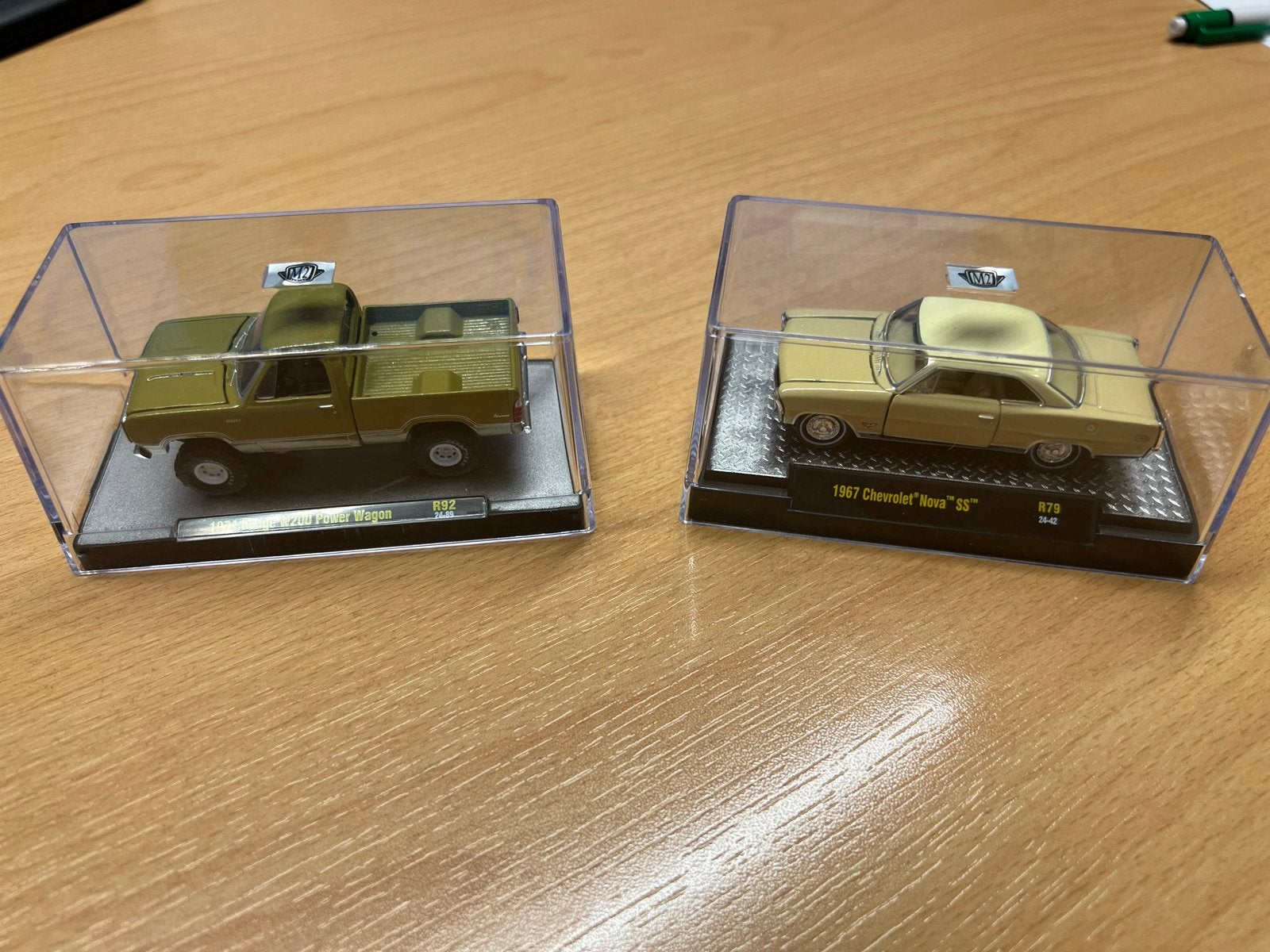 Set van 2 M2 Machines Diecast Modellen: Dodge & Chevrolet, Ophalen of Verzenden, Nieuw, Auto