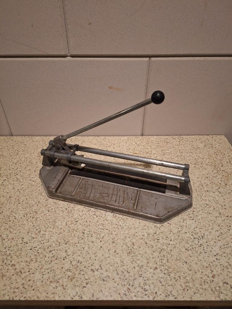 Tegelsnijder, Doe-het-zelf en Verbouw, Ophalen of Verzenden, Gebruikt