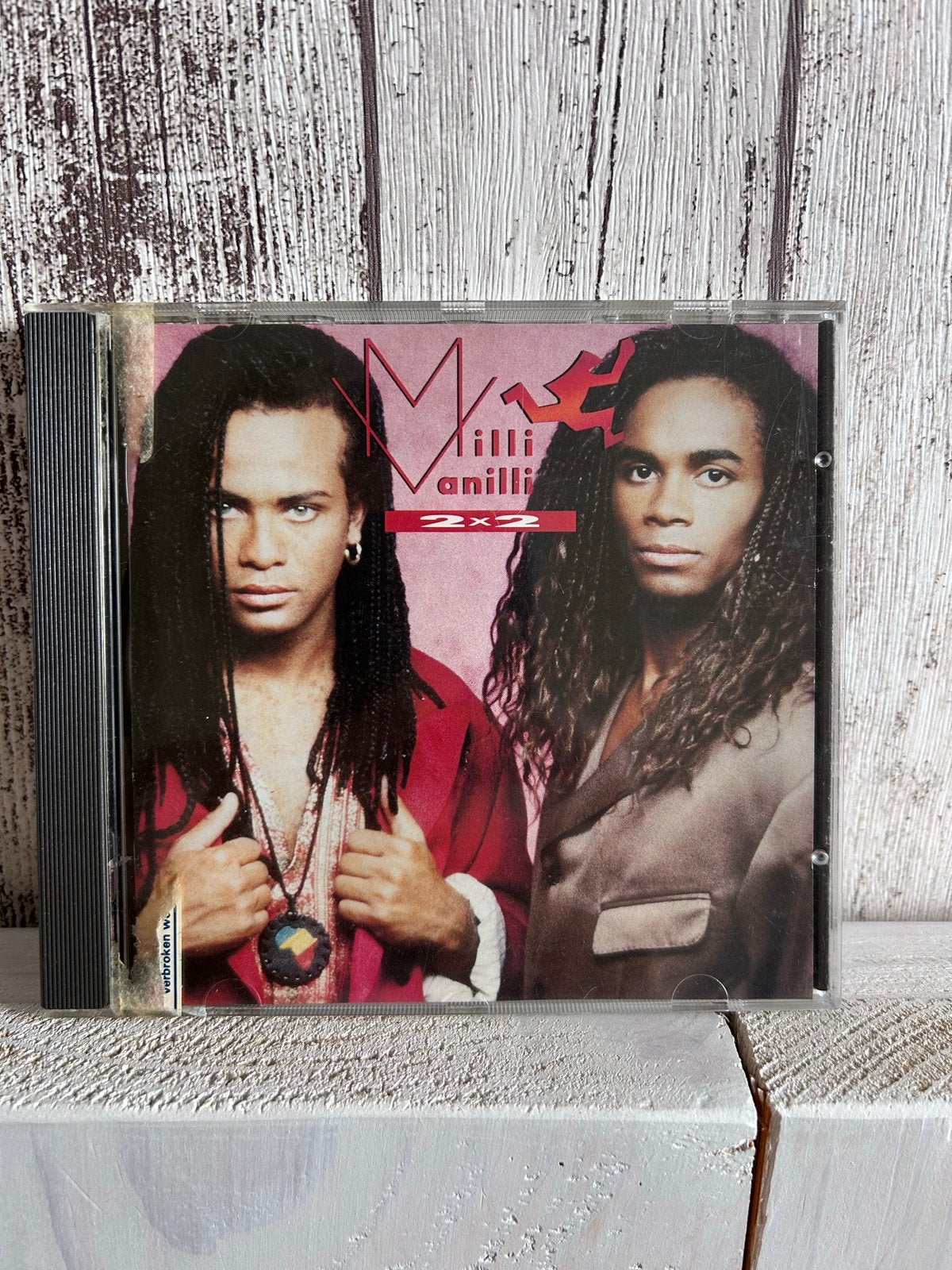 Milli Vanilli - 2x2 CD (Pop, 1989), Pop, Ophalen of Verzenden, Zo goed als nieuw, Inclusief boekje