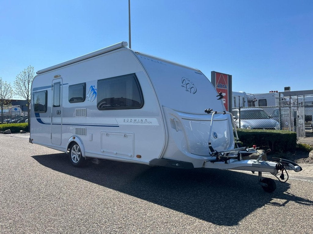 Knaus Südwind 500 EU Silver Selection | Elektrische Luifel, Ringverwarming, Rondzit, Bedrijf, Tot en met 3