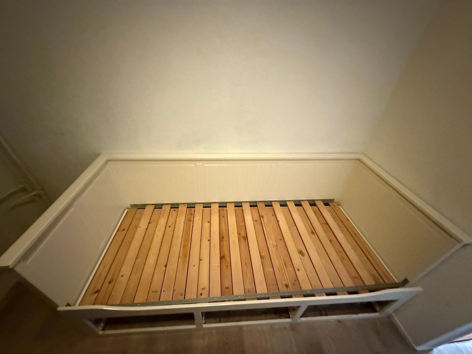 Ikea Hemnes een of twee persoons bedbank., Ophalen, Gebruikt, 90 cm, Eenpersoons