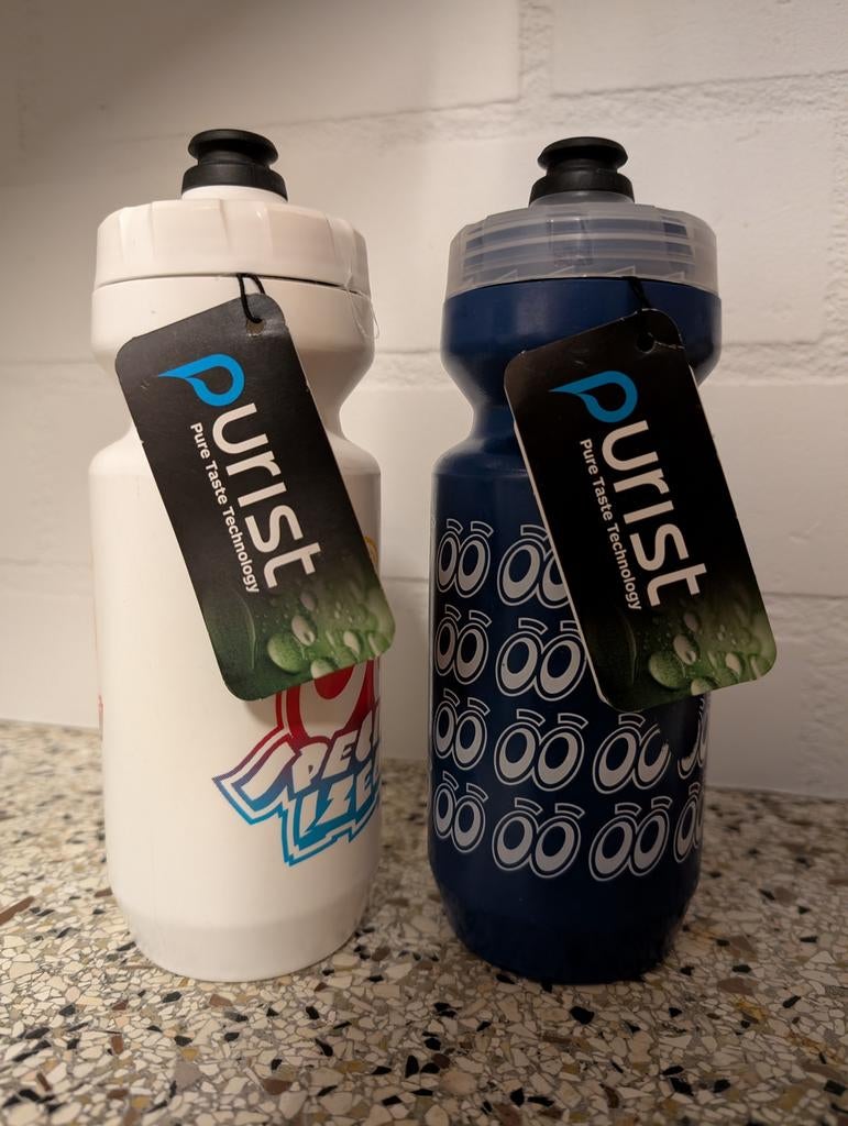 2 specialized purist bidons, Sport en Fitness, Wielrennen, Ophalen of Verzenden, Nieuw, Overige typen