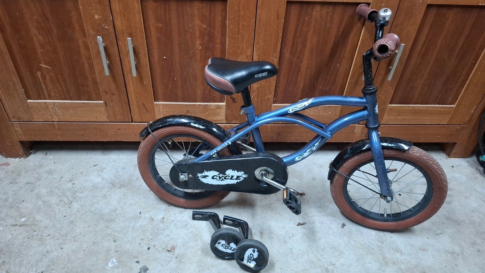 Kinderfiets 16 inch met zijwieltjes - Blauw, Fietsen en Brommers, Fietsen | Kinderfietsjes, Terugtraprem, Zijwieltjes, Cycle, Ophalen of Verzenden