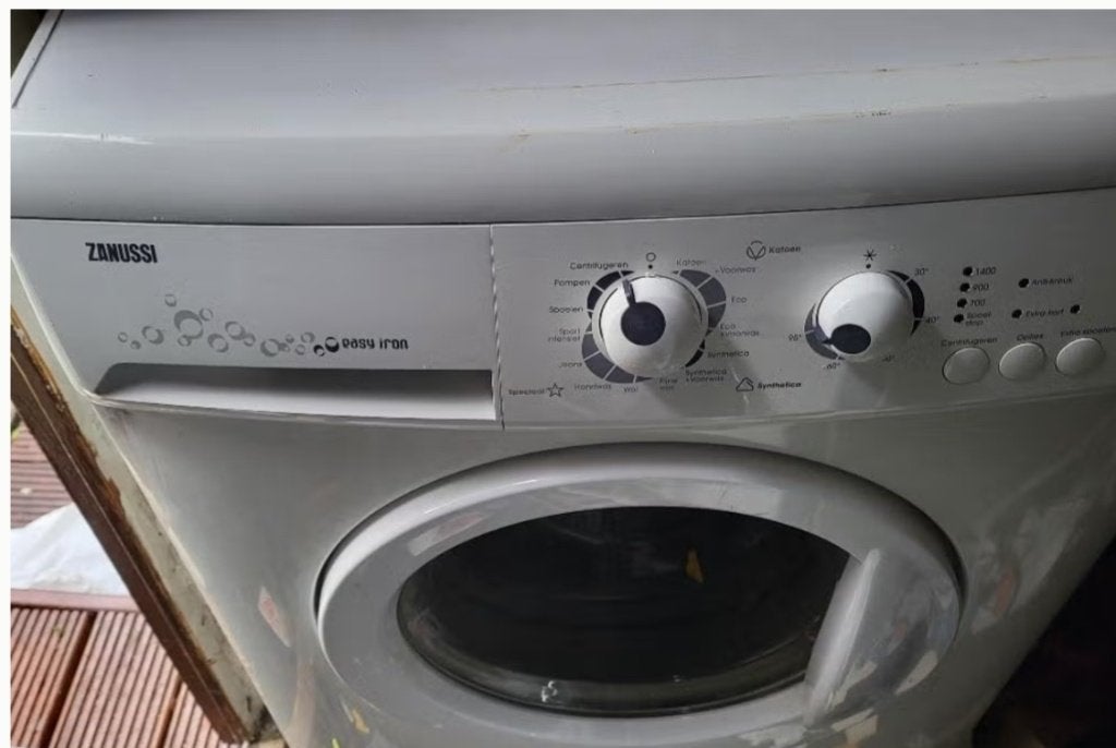 Zanussi wasmachine 1400 TOEREN, Ophalen, 1200 tot 1600 toeren, Gebruikt, 4 tot 6 kg