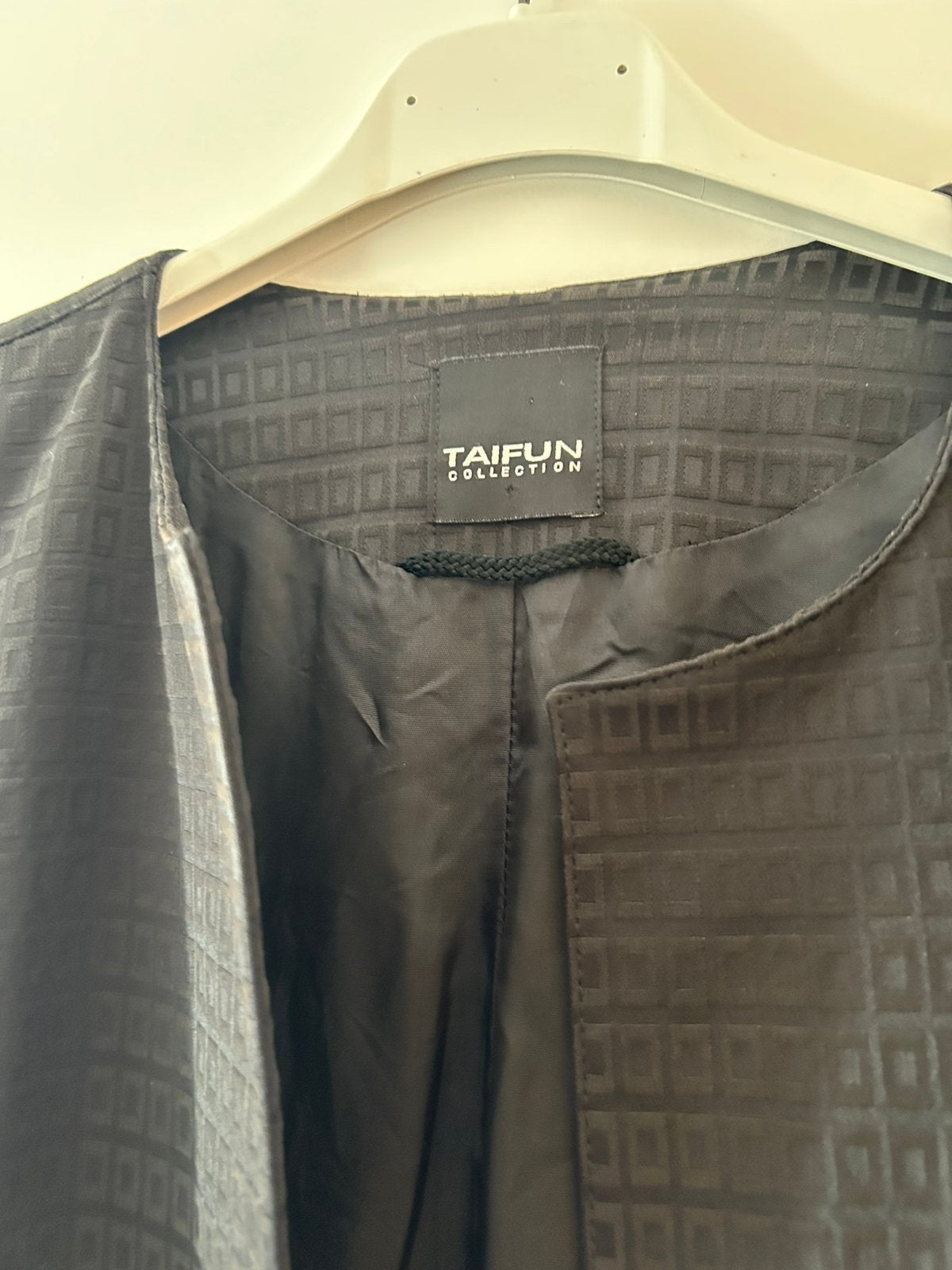 Taifun Mantel maat m, Ophalen of Verzenden, Zo goed als nieuw, Maat 38/40 (M), Zwart