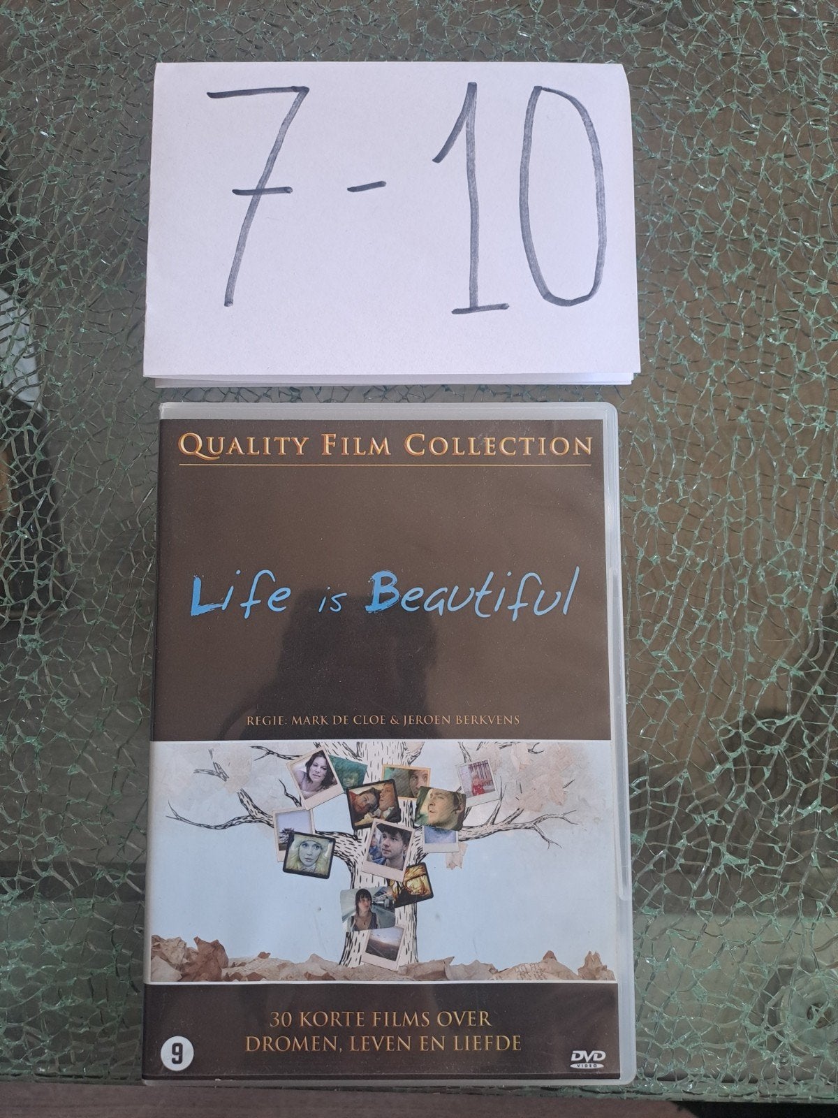 Life is Beautiful  30 korte films over dromen, leven en lief, Vanaf 9 jaar, Ophalen of Verzenden, Zo goed als nieuw