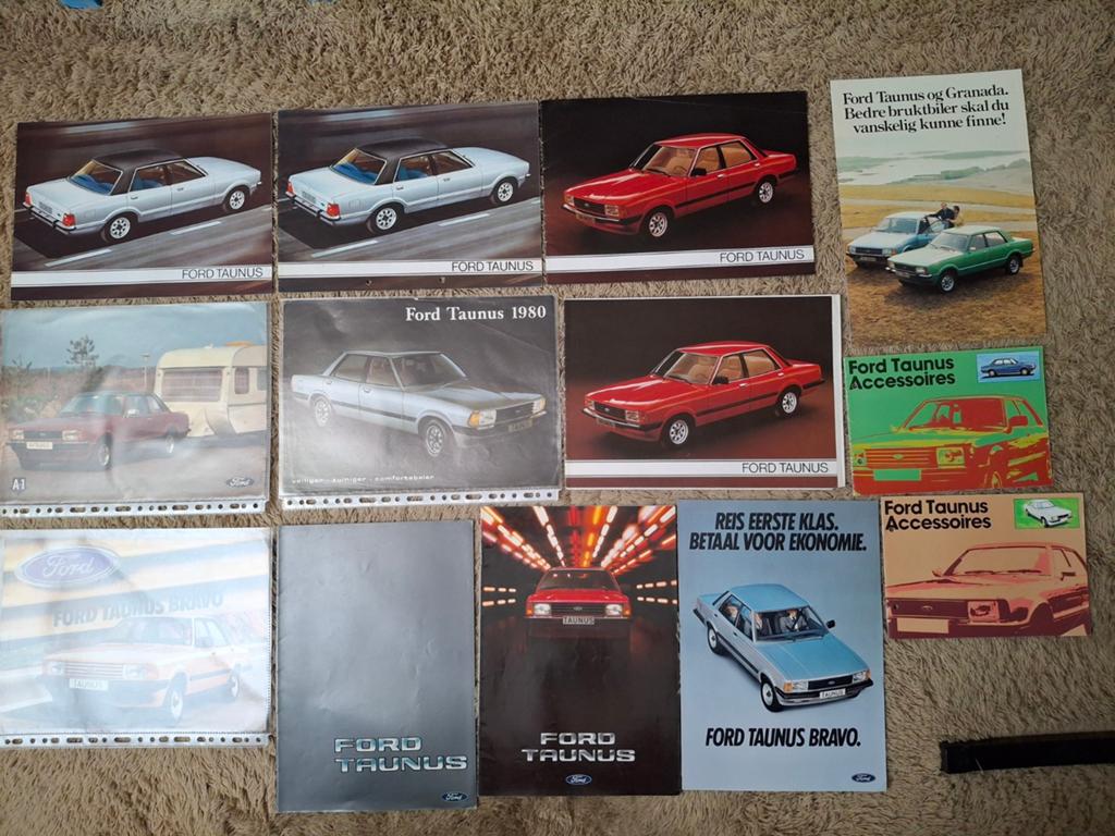Lot autofolders Ford Taunus, Verzenden, Gelezen, Ford