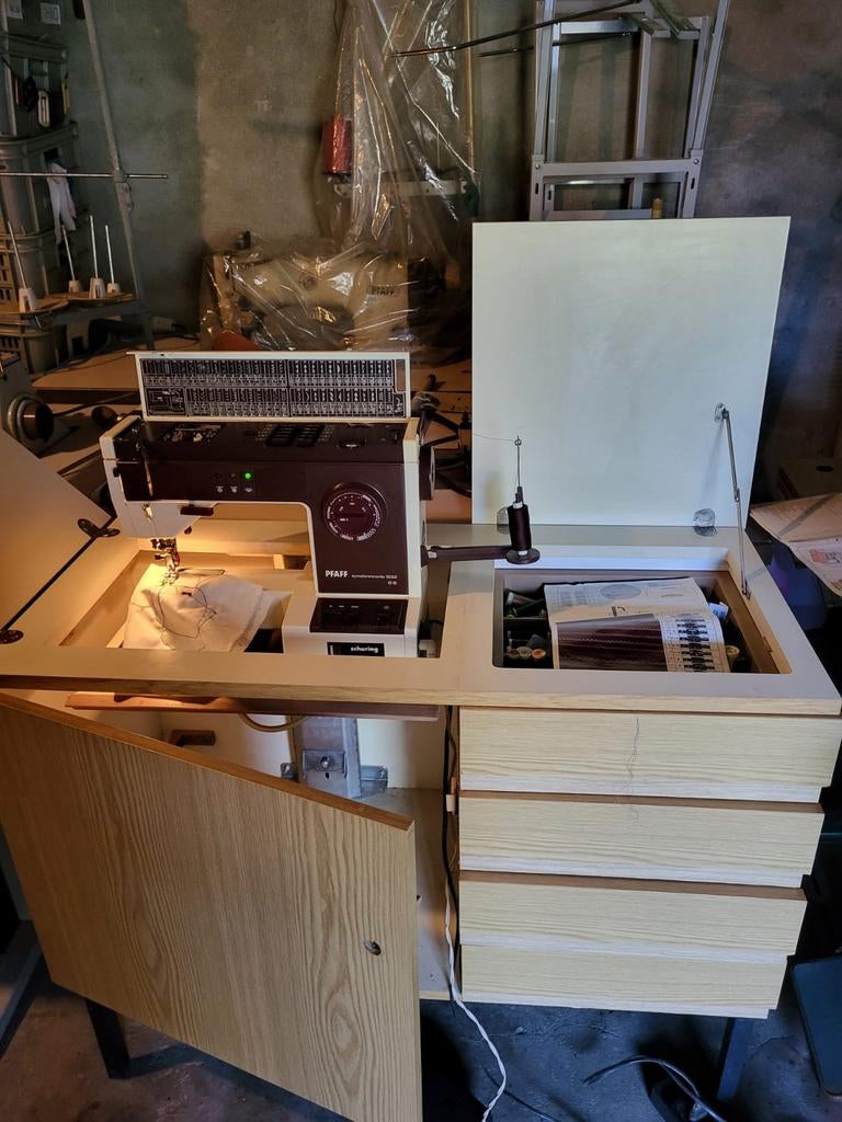 Pfaff Synchrotronic 1229 - Goed onderhouden naaimachine, Ophalen, Gebruikt, Naaimachine, Pfaff