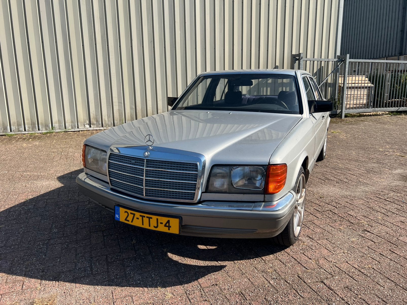 Mercedes-Benz S-Klasse 2.6 260 SE AUT 1986 Grijs, Auto's, Automaat, Achterwielaandrijving, 2599 cc, Particulier