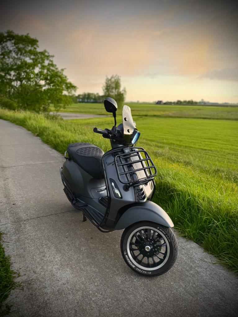 Vespa sprint 80 cc malossi, Fietsen en Brommers, Ophalen, Overige modellen, Maximaal 45 km/u, Zo goed als nieuw