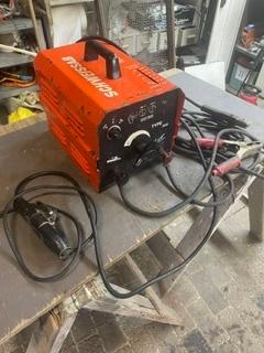Lasapparaat 220/380 volt, Ophalen, Zo goed als nieuw, 150 tot 250 ampère, Elektroden